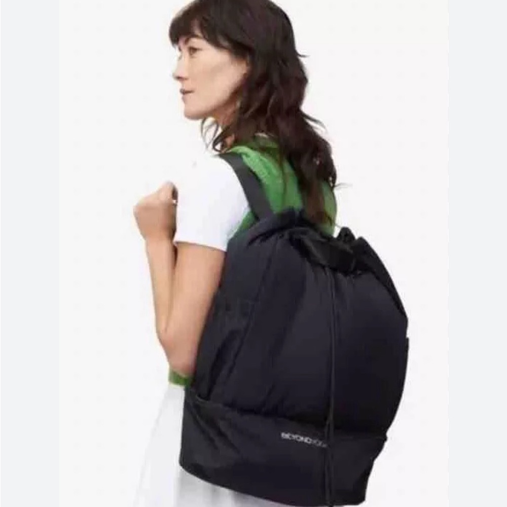 Beyond Yoga Convertible Bag